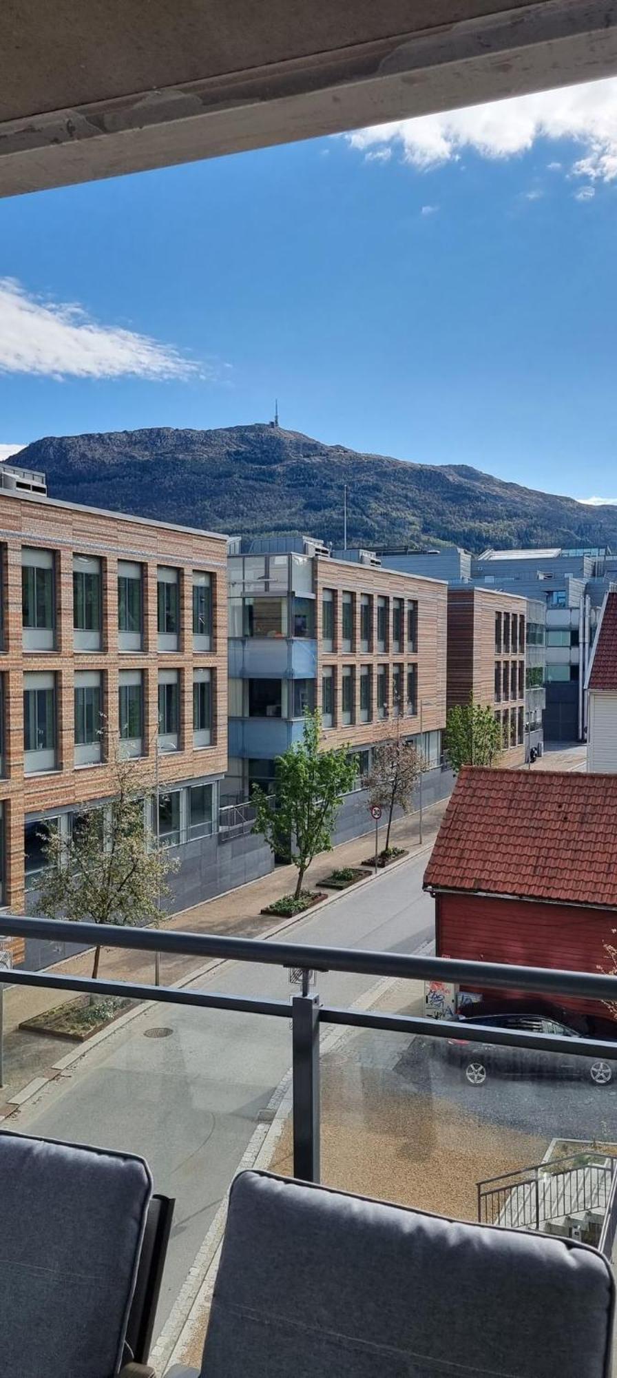 Modern Apartment - Amazing Terrace And Fjord View, Close To City Center Берген Екстериор снимка